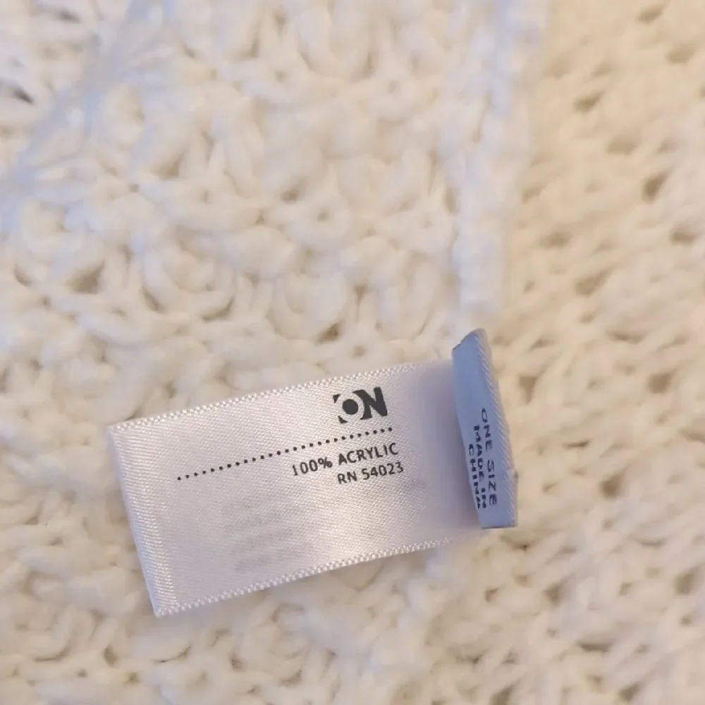 Old Navy Cream Knit Scarf